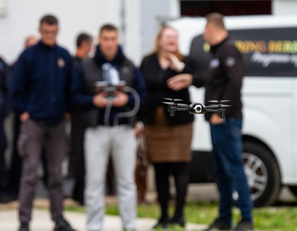 Donacija drona Dobrovoljnom vatrogasnom društvu Gračac za nadolazeću protupožarnu sezonu