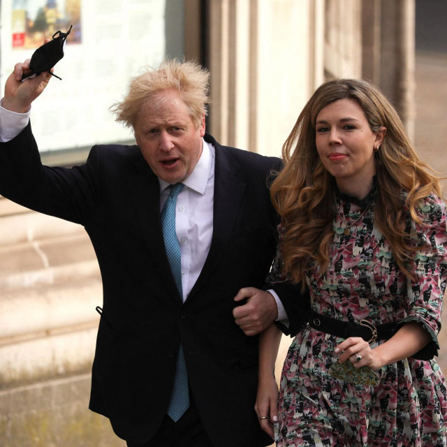 Boris Johnson i njegova partnerica Carrie Symonds