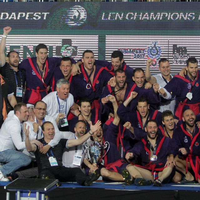 Željan Konsuo i Paulo Obradović, kao i mnogi drugi, ne zaboravljaju 4. lipnja 2016. godine u Budimpešti - Vaterpolski klub Jug Croatia osiguranje je prvak Europe, u finalu je sa 6:4 dobio grčkog prvaka, Olympiakos iz Pireja