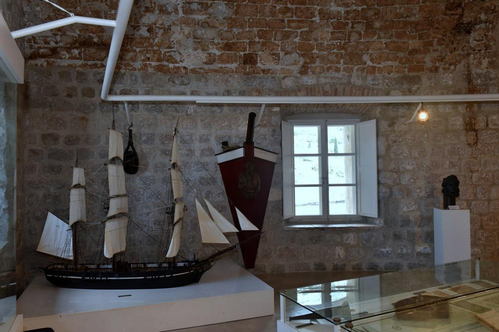 Pomorski muzej u tvrđavi sv. Ivana dobio pet novih prozora