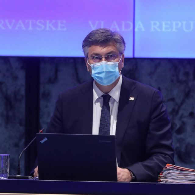 Premijer Plenković na sjednici Vlade nakon koje je komunicirao s novinarima bez novih konflikta