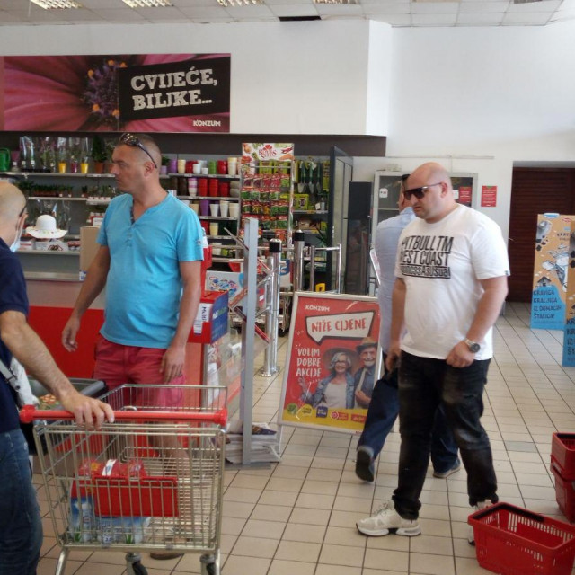 Tate u trgovini kupuju ono što najsiromašnijima u Dubrovniku treba