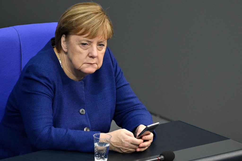 Njemačka kancelarka Angela Merkel izgubila je povjerenje u prijatelje i tehnologiju