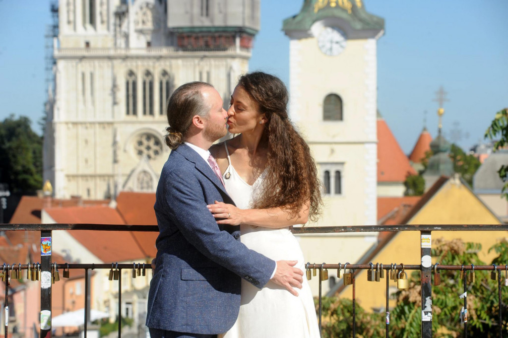 Amerikanac Greg Doriss i Talijanaka Valeria Tringali vjencali su se u Zagrebu jer radi korone nisu mogli nigdje drugdje