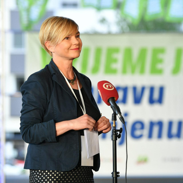Sandra Benčić: Zar ćemo dopustiti da naše investicije u obranu diktira Vučićeva Vlada?