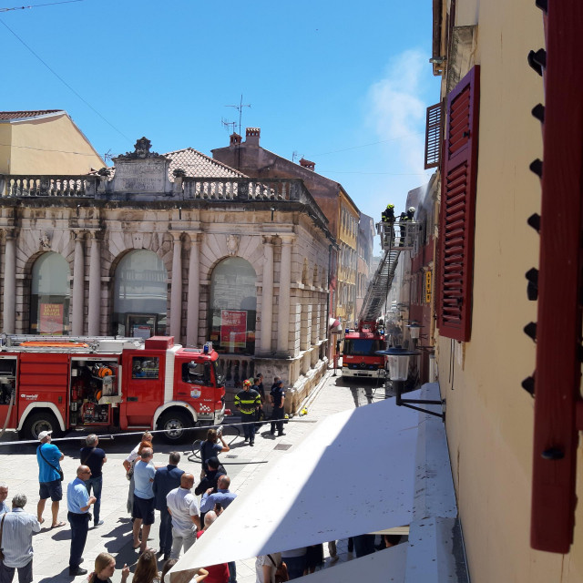 Požar Narodni trg Zadar