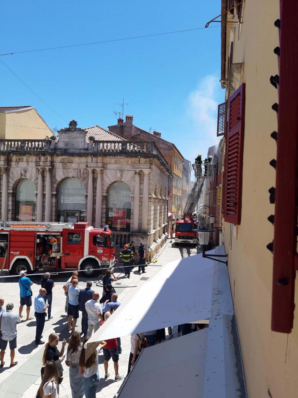 Požar Narodni trg Zadar