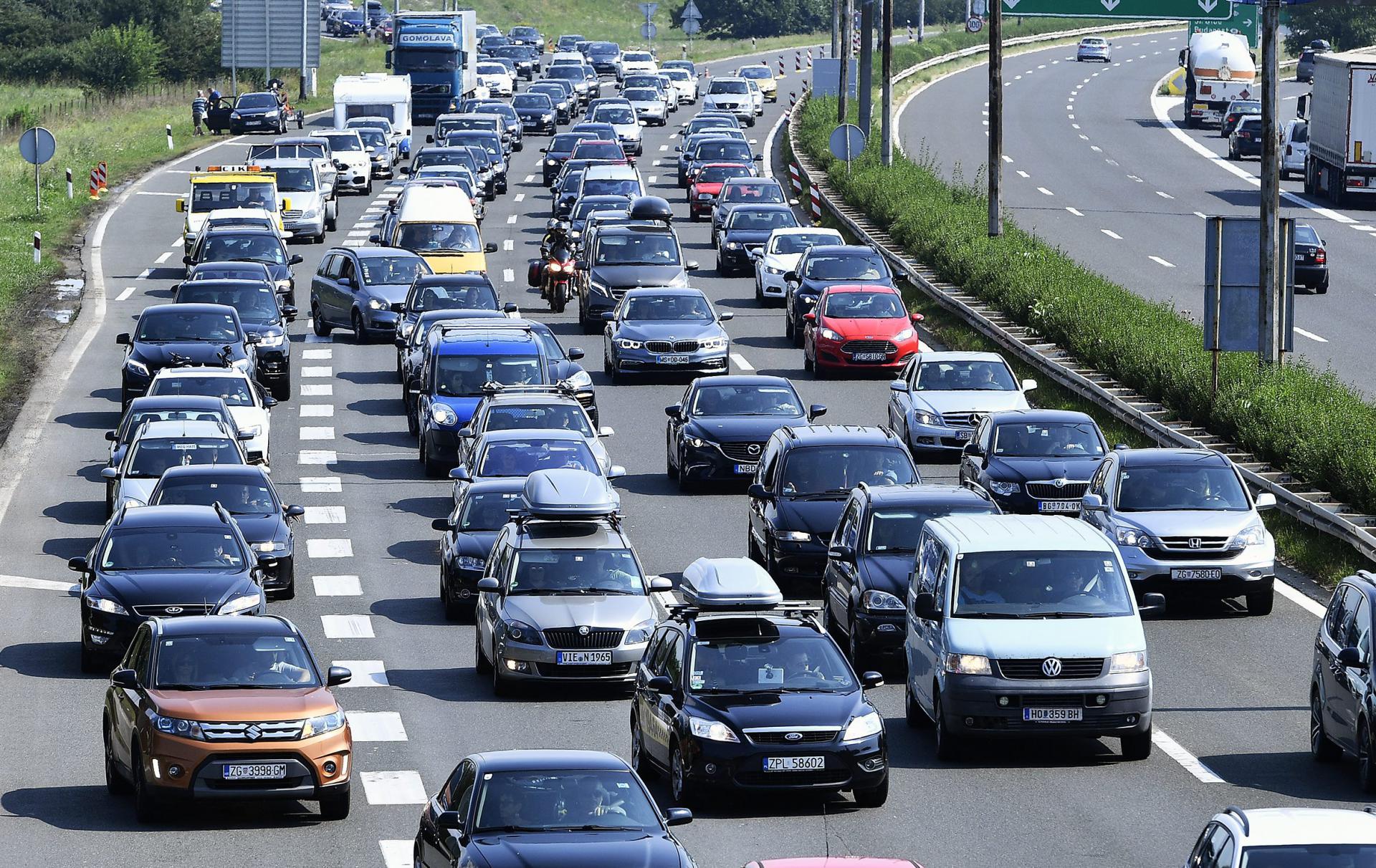 Slobodna Dalmacija - Praktični savjeti: kako izbjeći zamke visokih temperatura u automobilu - Vimarsana News