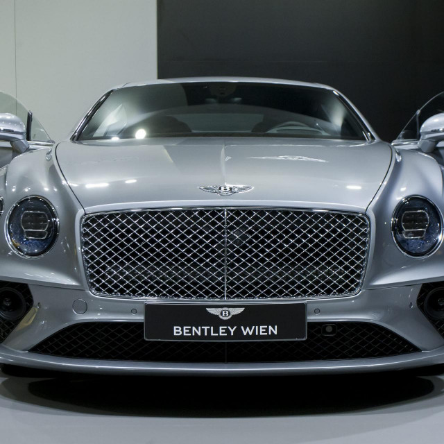 Istražuje se kako je Bentley armenskoga vlasnika krenuo dok su ključevi bili izvađeni
