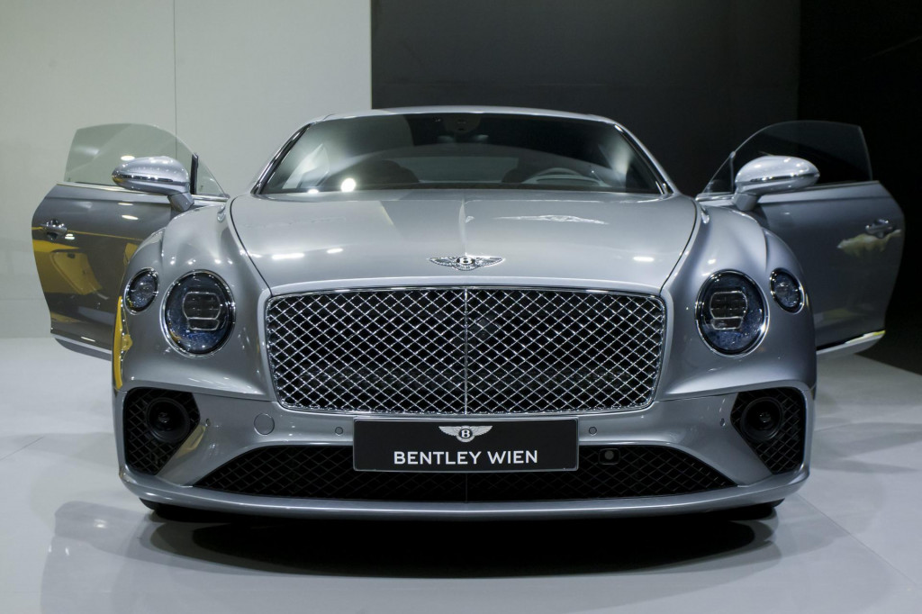 Istražuje se kako je Bentley armenskoga vlasnika krenuo dok su ključevi bili izvađeni
