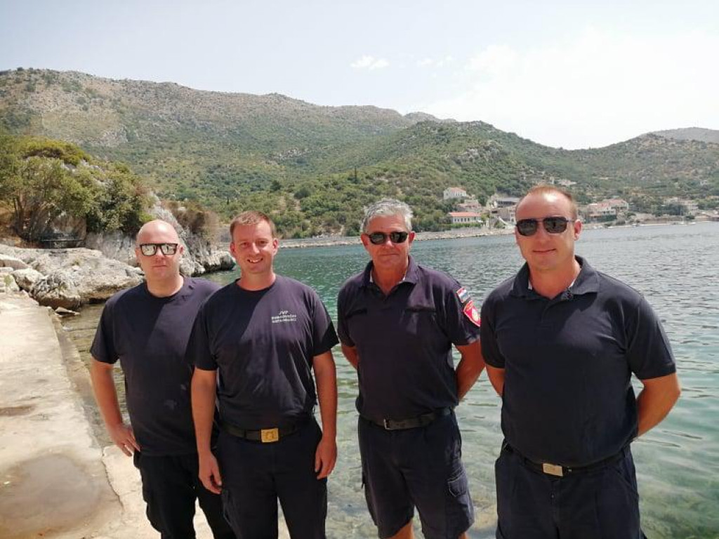 Vatrogasci iz Zatona uvijek su spremni pomoći gdje je potrebno - Mario Bodul, Maro Puljizević, Željko Jelaska i Mato Korać