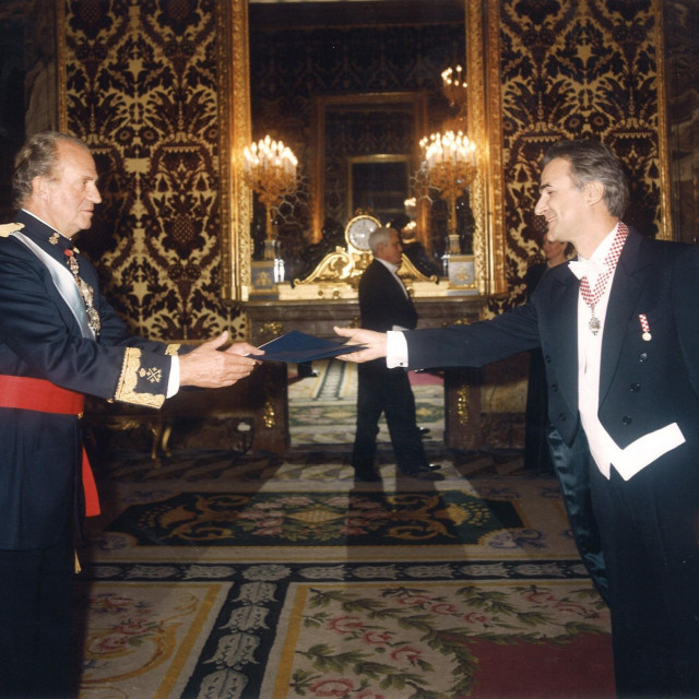 Predaja vjerodajnica španjolskom kralju Juanu Carlosu I.