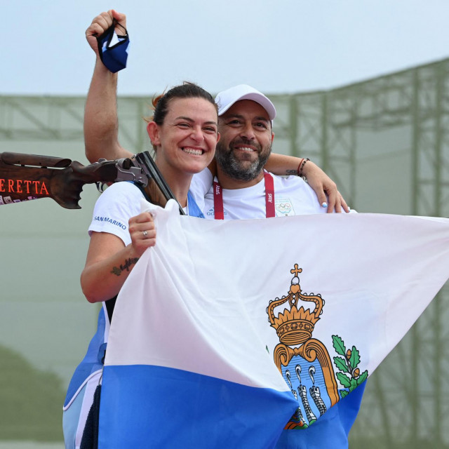 Alessandra Perilli osvojila je broncu u trapu i tako donijela San Marinu prvu olimpijsku medalju u povijesti, kasnije je bila srebrna u paru s Gianom Marcom Bertijem