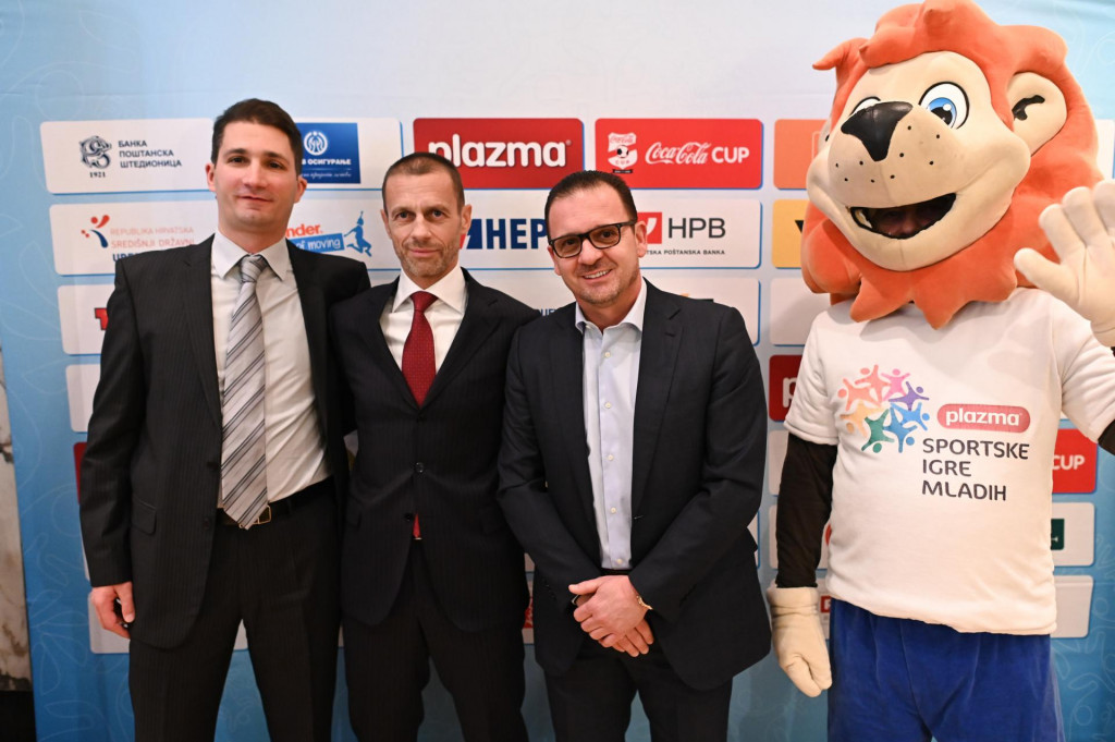 Zdravko Marić, predsjednik Plazma Sportskih igara&lt;br /&gt;
mladih, Aleksander Čeferin, predsjednik UEFA-e i Predrag Mijatović, ambasador Igara