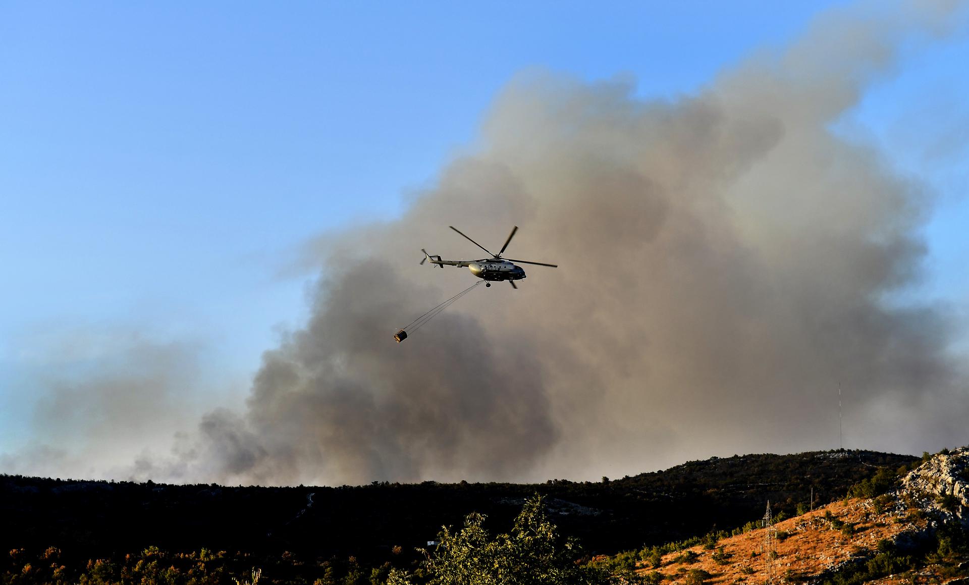 Dubrovacki Dok Vatra Prijeti Mostaru Milorad Dodik Blokira Uporabu Vojnih Helikoptera Za Gasenje