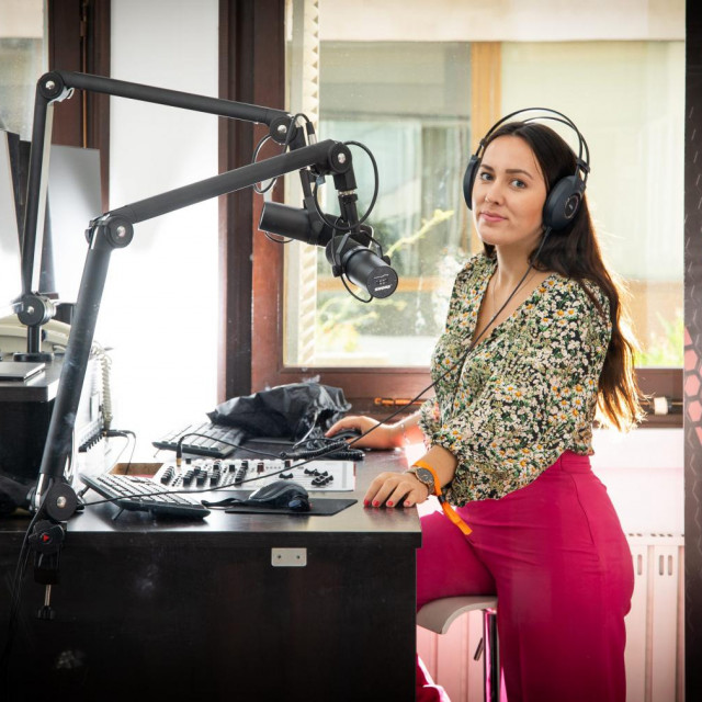 Matea Zanić, glavna urednica Radio Kampusa: Radio Kampus bit će i nastavna baza budućeg studija novinarstva