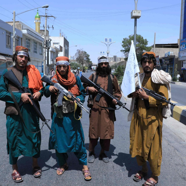 Sada se na fotografijama talibana vidi i moderno zapadno naoružanje umjesto &amp;#39;dobrih starih&amp;#39; kalašnjikova