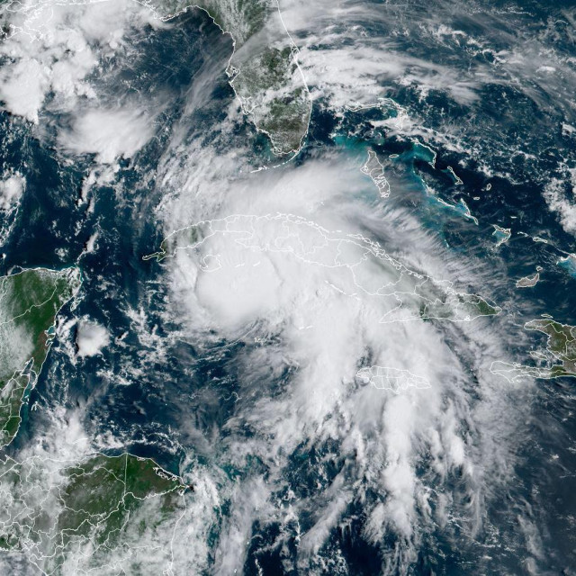 Uragan Ida nad Meksičkim zaljevom