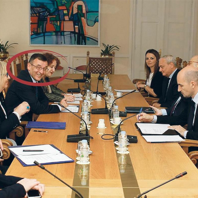 Davor Orlović je kao član HDZ-a na dužnost tajnika imenovan 2016. na četiri godine