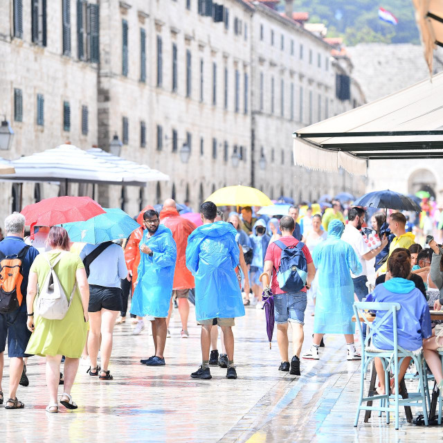 Uporaba jednokratne plastike ograničava i za sva javna događanja koja Grad Dubrovnik (su)organizira ili (su)financira