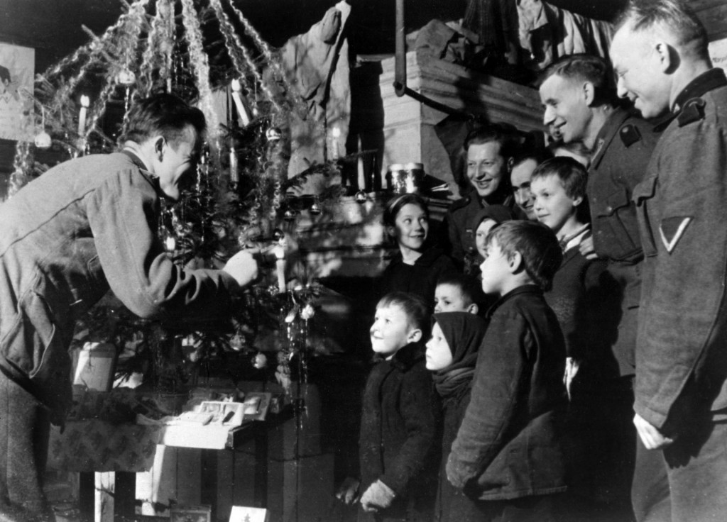 Božić 1941. ujedinio je rusku djecu i njemačke okupatore, traume su ostale&lt;br /&gt;
 