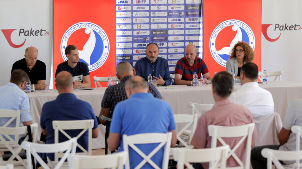 Hrvatski rukometni savez je najavio sezonu 2021./22. u Paket 24 Premijer ligi