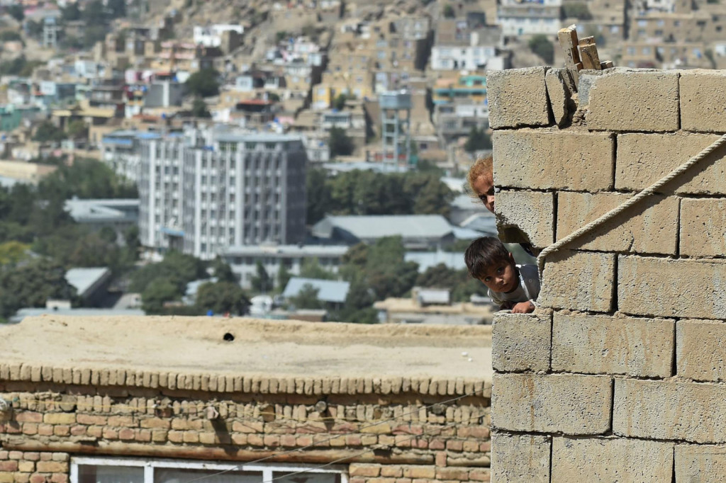 U Kabulu su i djeca oprezna