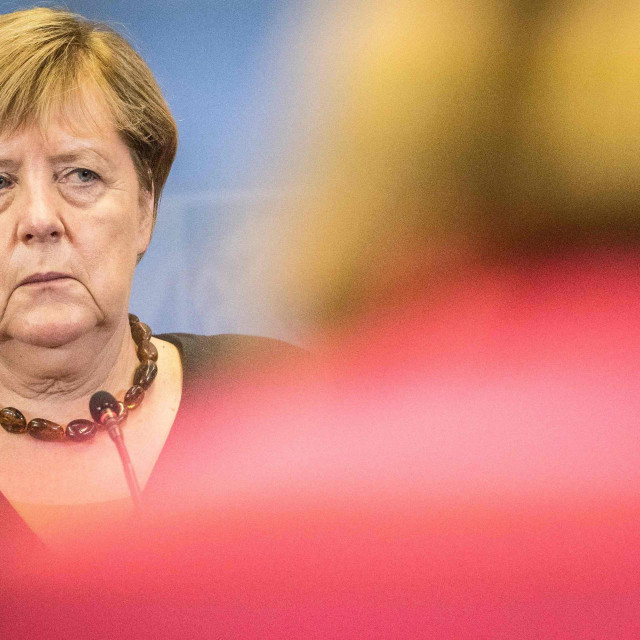 EU je pod utjecajem Merkel velikodušno ignorirala bujanje korupcije, gaženje neovisnog pravosuđa i pritisak na medije