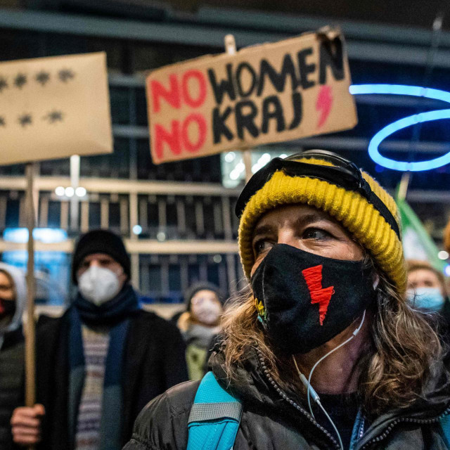Prizor s prosvjeda koji je u Varšavi održan koncem siječnja zbog zakona o zabrani pobačaja