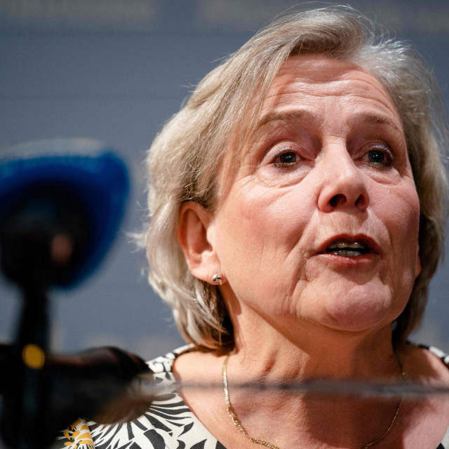 Ank Bijleveld