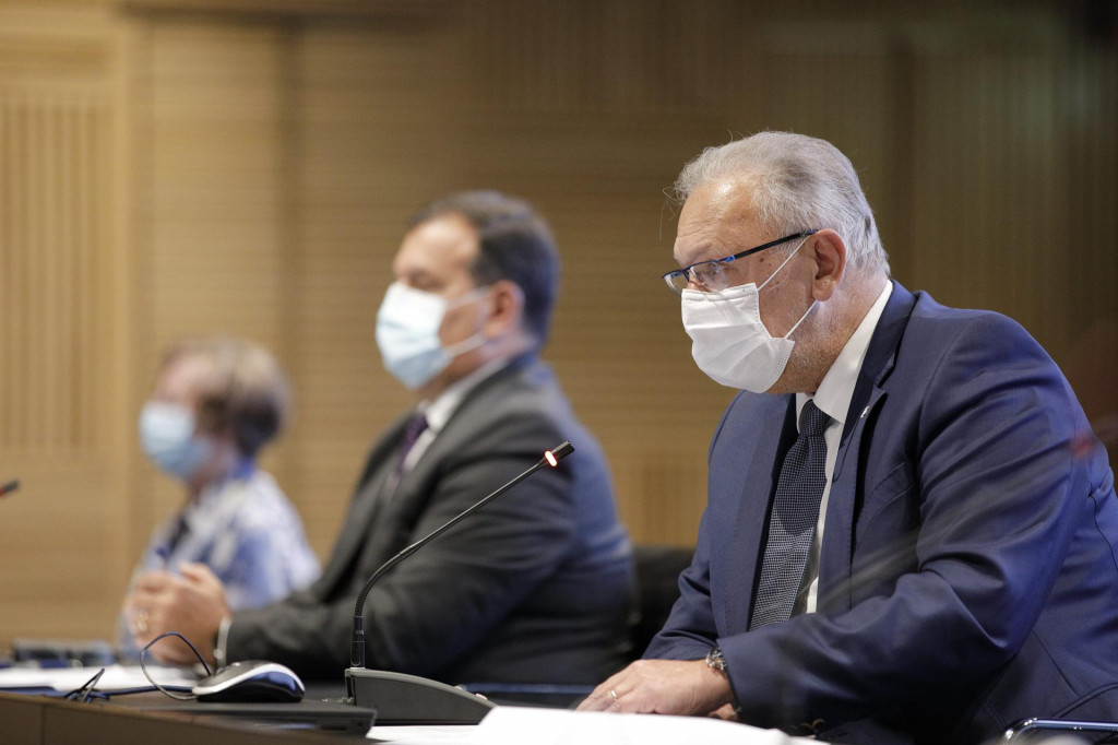 Arhiva, konferencija za medije Nacionalnog stozera civilne zastite.&lt;br /&gt;
Na fotografiji: Davor Bozinovic.&lt;br /&gt;