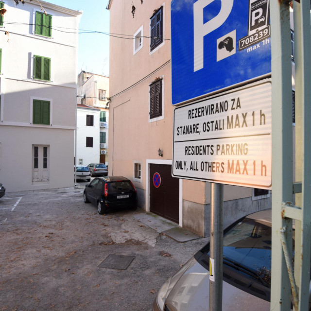 U Ulici Sirac Grad Zadar osigurao je parking za stanare Poluotoka&nbsp;