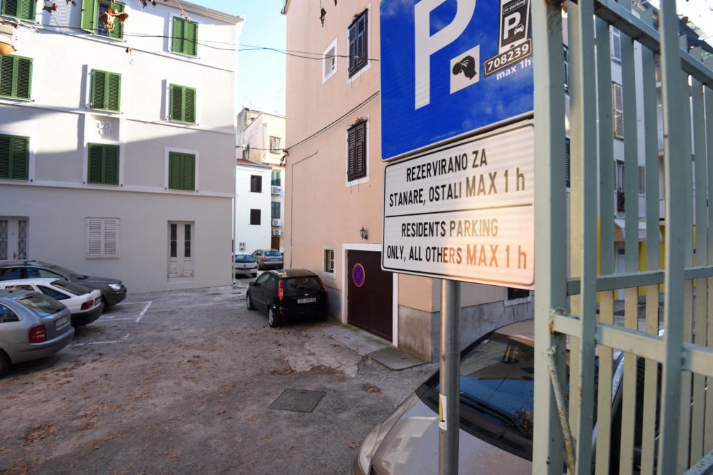 U Ulici Sirac Grad Zadar osigurao je parking za stanare Poluotoka&nbsp;