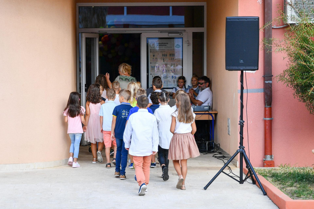 Uvodi li se u škole novi predmet: Kritičko mišljenje?