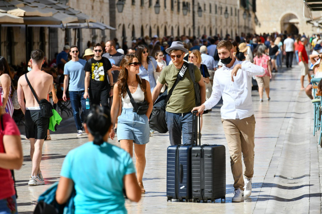 Turisti i dalje pristižu u Dubrovnik&lt;br /&gt;
 