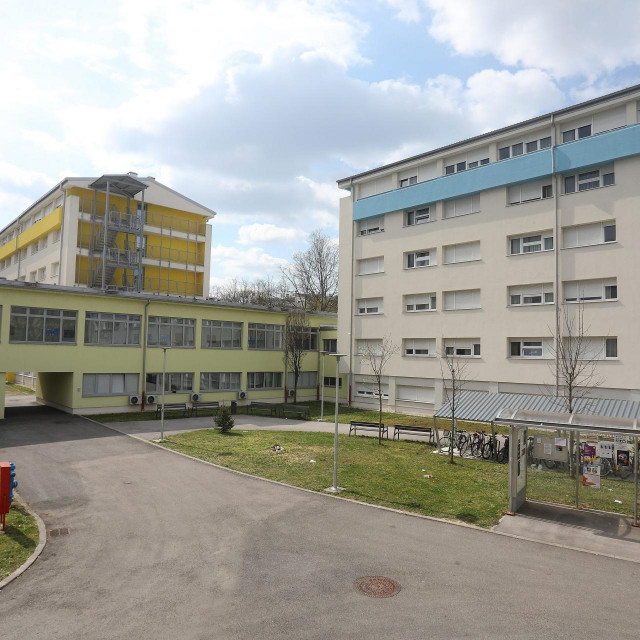 Studentski dom ”Cvjetno naselje” u Zagrebu