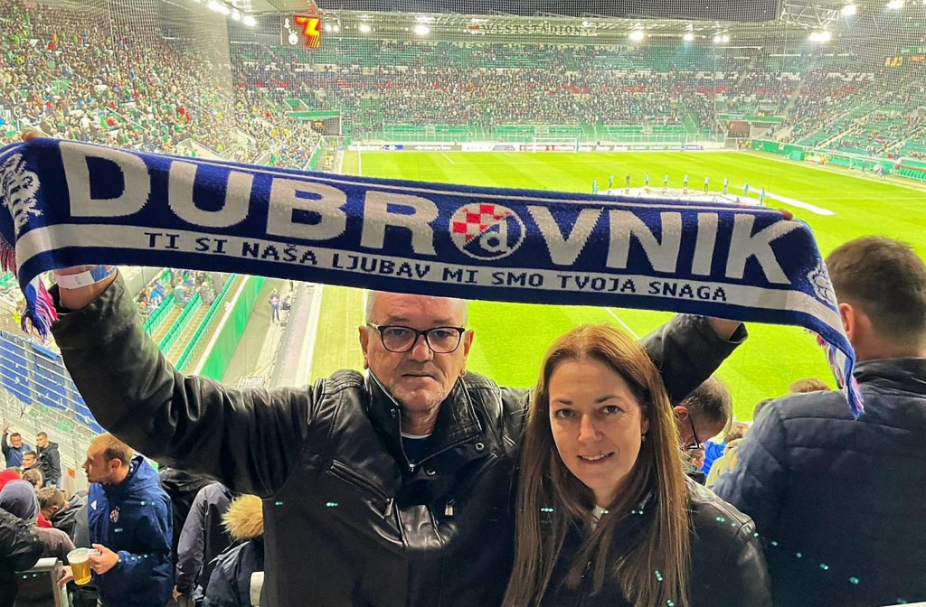 Zoran i Klara Mitrović na stadionu Rapida u Beču