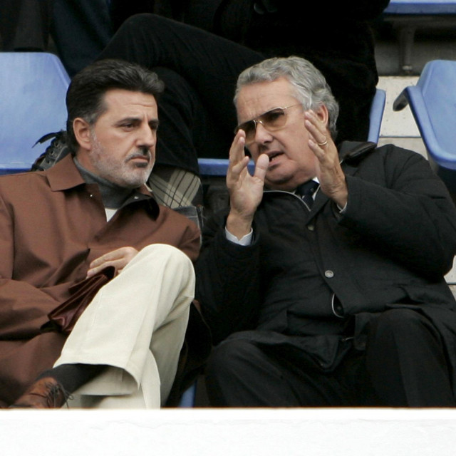 Zvonko Zubak (lijevo) bio je i predsjednik nogometaša Croatije iz Sesveta, pa je zato 2007. snimljen u stadionskom ambijentu s tadašnjim v.d. predsjednika Hajduka Antom Nosićem