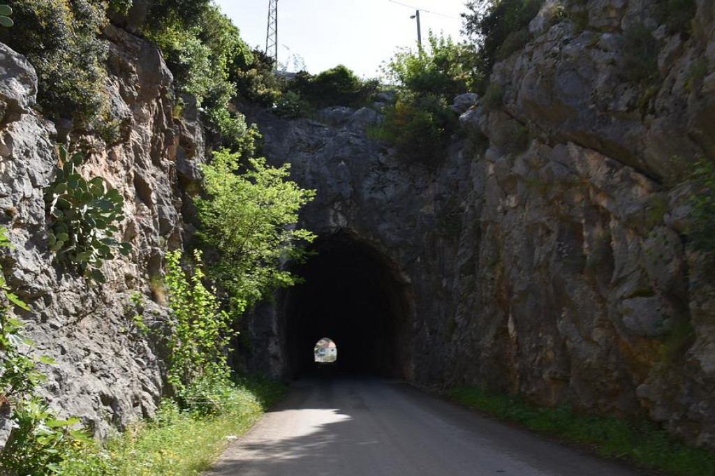 Riječka tvrtka Oktopus sanirat će tunel u Stablini