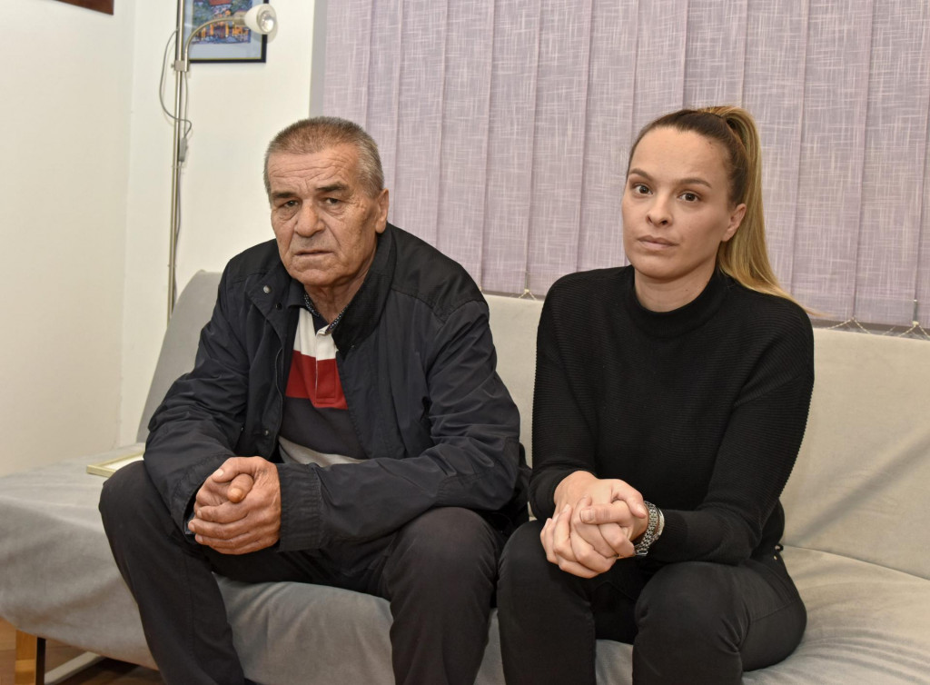 Branko Mravak i Jelena Mravak-Perović: &amp;#39;Ivan nam je na telefon govorio da mu je loše, molio je da ga odvedu na liječenje u bolnicu&amp;#39;&lt;br /&gt;
 