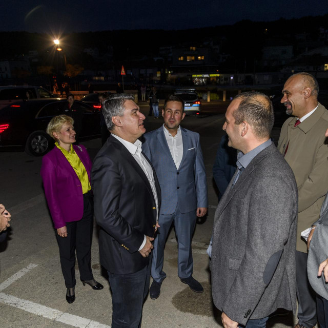 Predsjednik Zoran Milanović u petak je prisustvovao svečanoj sjednici općinskog vijeća Općine Tisno u povodu Dana općine i blagdana sv. Martina