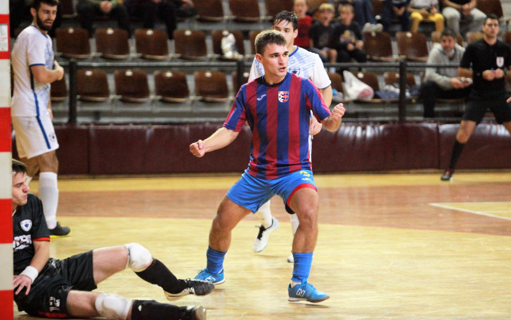 Kup Hrvatske, osmina finala: Square - Alumnus 6:2 (Matej Perović slavi svoj prvi pogodak u dresu Squarea, pogodio je za 4:1 protiv Alumnusa za koji je igrao prošle sezone)