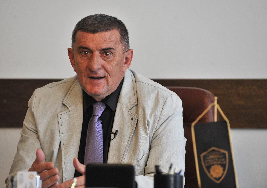 Dragan Lukač dugo je na čelu policije, vjerojatno i zbog talenta za zaštitu i osiguranje