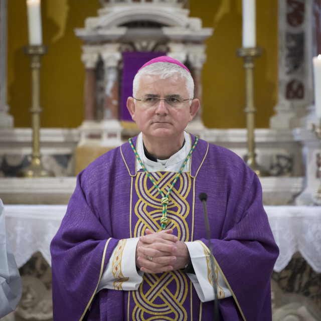 Nadbiskup Mate Uznić