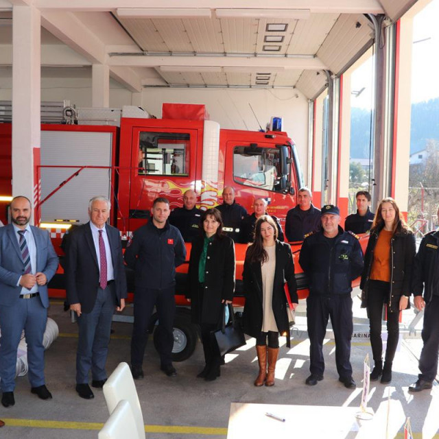 Javna vatrogasna postrojba Metković dobila je vrijednu opremu