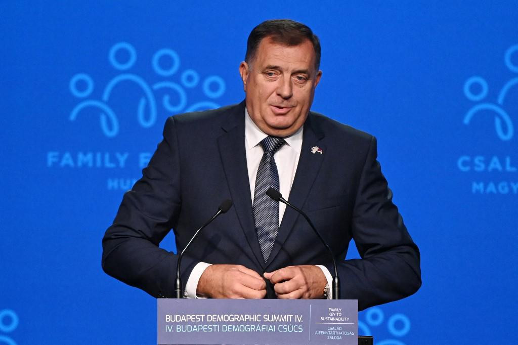 Zašto nitko ne poduzima konkretne snažne korake protiv nacionalističkih akata Milorada Dodika?, upitali su se europski pučani