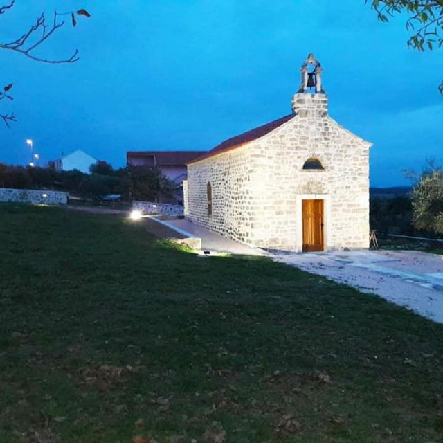 Obnova crkve Budak