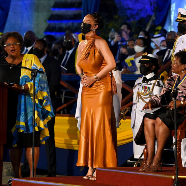 Pjevačica Rihanna uveličala je slavlje nove republike