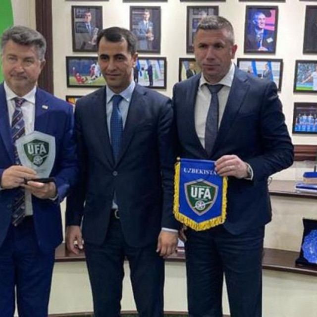 Veleposlanik RH Refik Šabanović, Ravsan Imatov potpredsjednik Nogometnog saveza Uzbekistana i Ivica Pirić