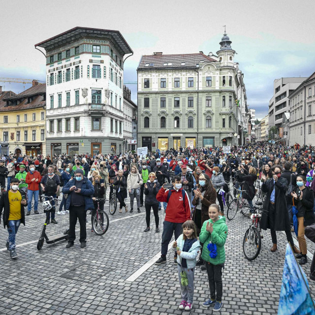 Prosvjedi protiv mjera u Ljubljani